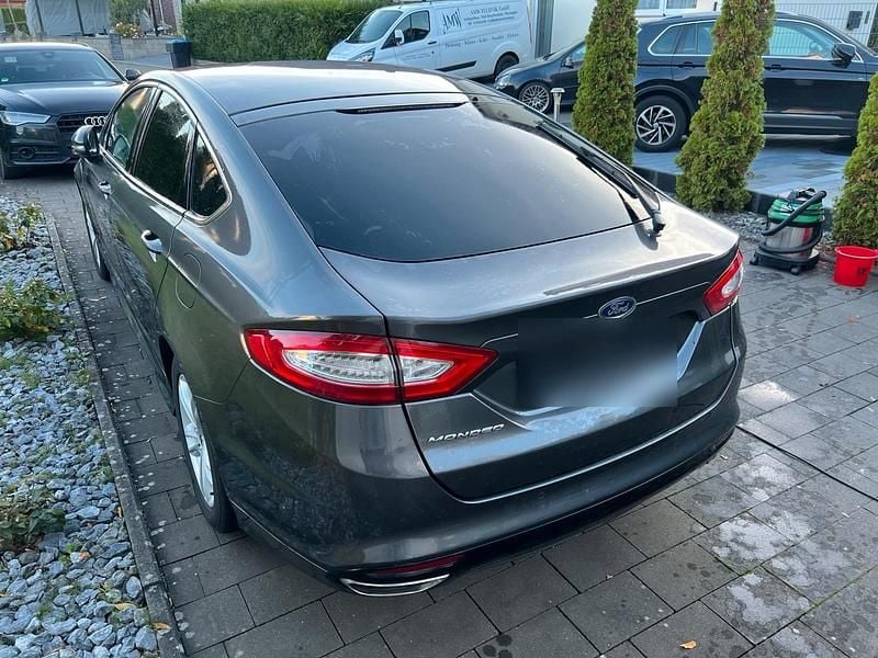 Gebraucht Ford Mondeo Titanium 179 PS (131 kW) 2017 Grau Kleinwagen