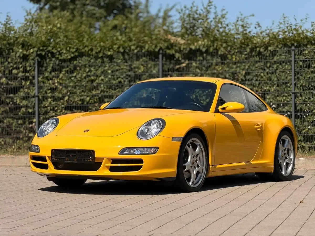 Gebraucht Porsche 911 Carrera 4S 355 PS (261 kW) 2006 Gelb Coupé