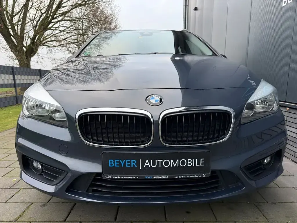 Gebraucht BMW 218 Active Tourer Performance 136 PS (100 kW) 2015 Grau Van / Kleinbus