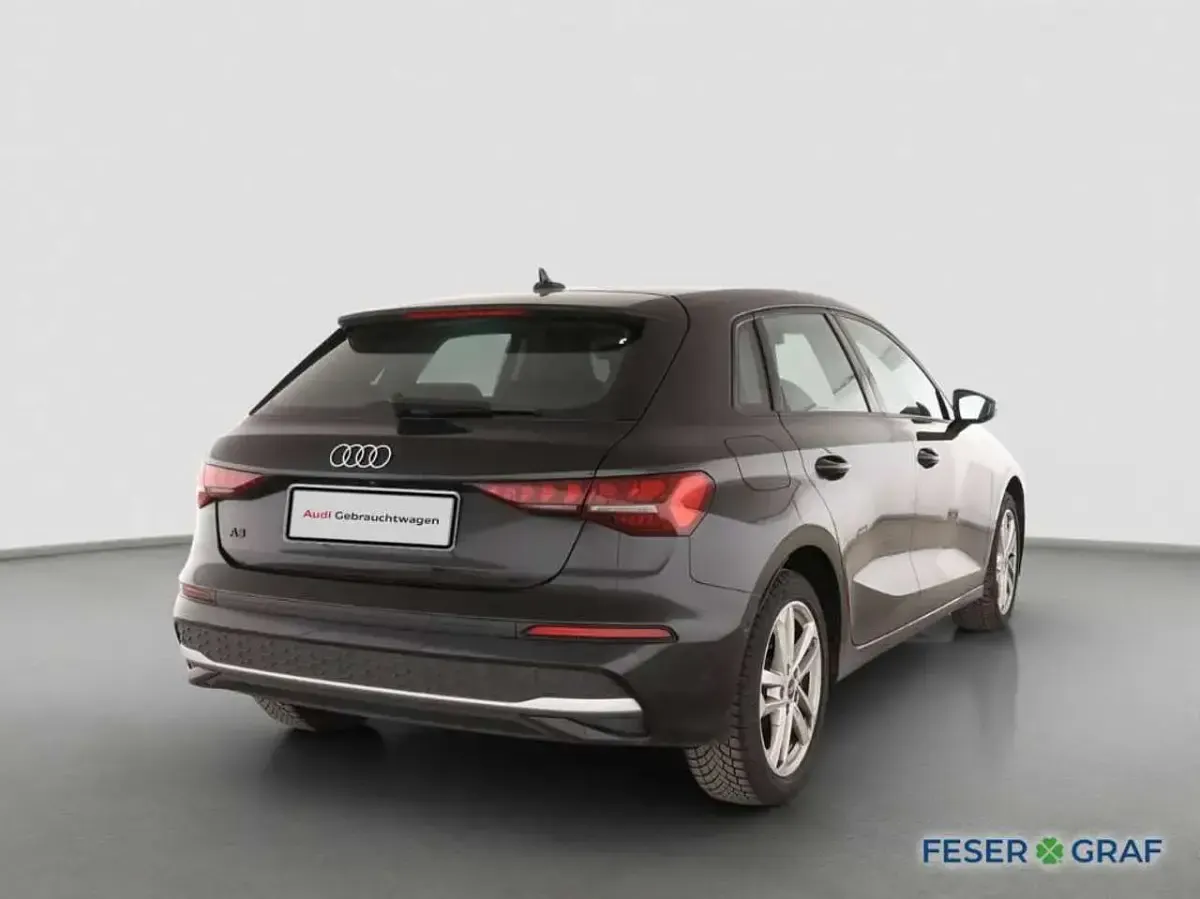 Gebraucht Audi A3 Ambiente 150 PS (110 kW) 2025 Mythosschwarz metallic Limousine