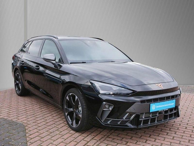Neu Cupra Leon 150 PS (110 kW) 2025 "magnetic tech" Kombi