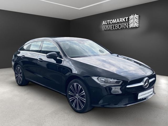 Nachtschwarz unilack Gebraucht 2021 Mercedes CLA250e Shooting Brake Kombi | 26.700 € (Superpreis) - Bild 1/4