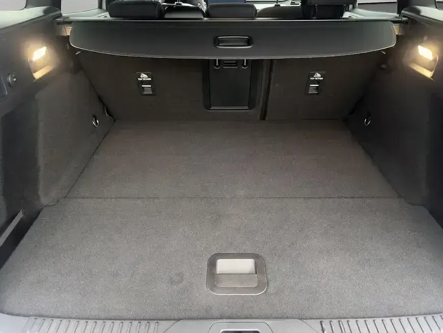 Gebraucht Ford Focus 116 PS (85 kW) 2024 Moondust silber metallic Kombi