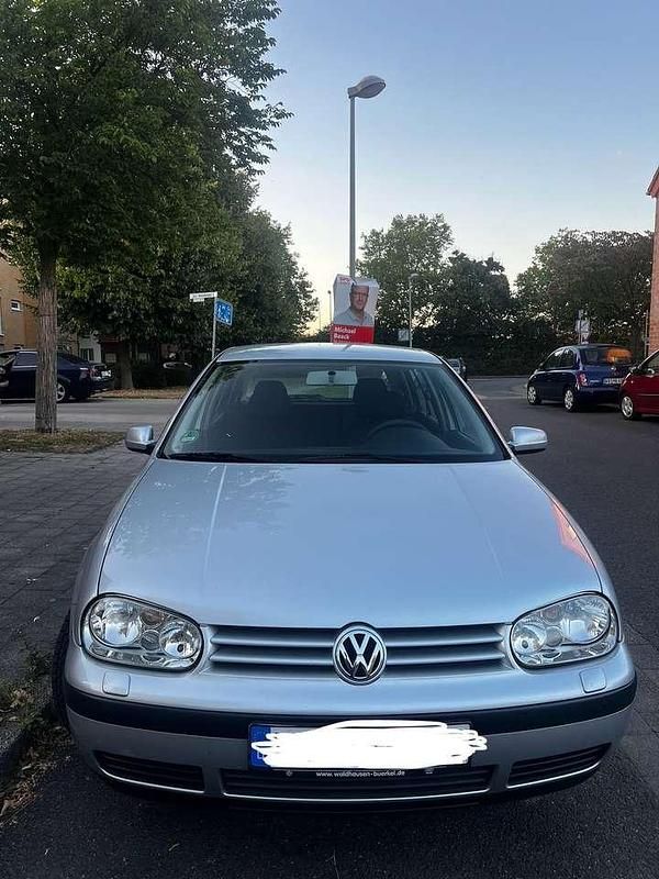 Silber Gebraucht 2001 VW Golf IV Limousine | 3.460 € (Teuer) - Bild 1/4