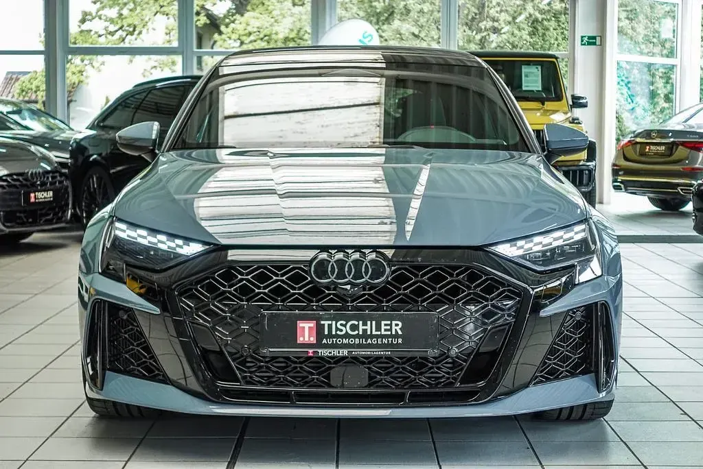 Gebraucht Audi RS3 Sport 400 PS (294 kW) 2025 Limousine