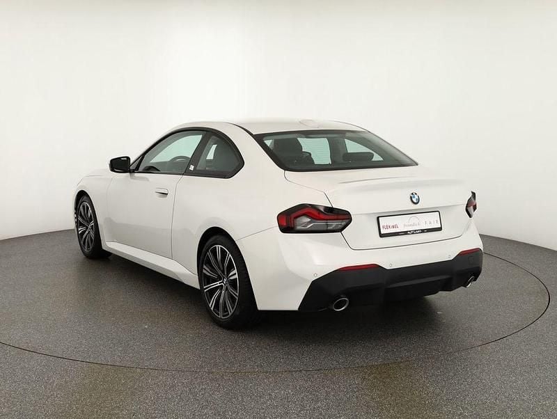 Gebraucht BMW 218 Sport Line 156 PS (114 kW) 2024 Alpinweiss Coupé