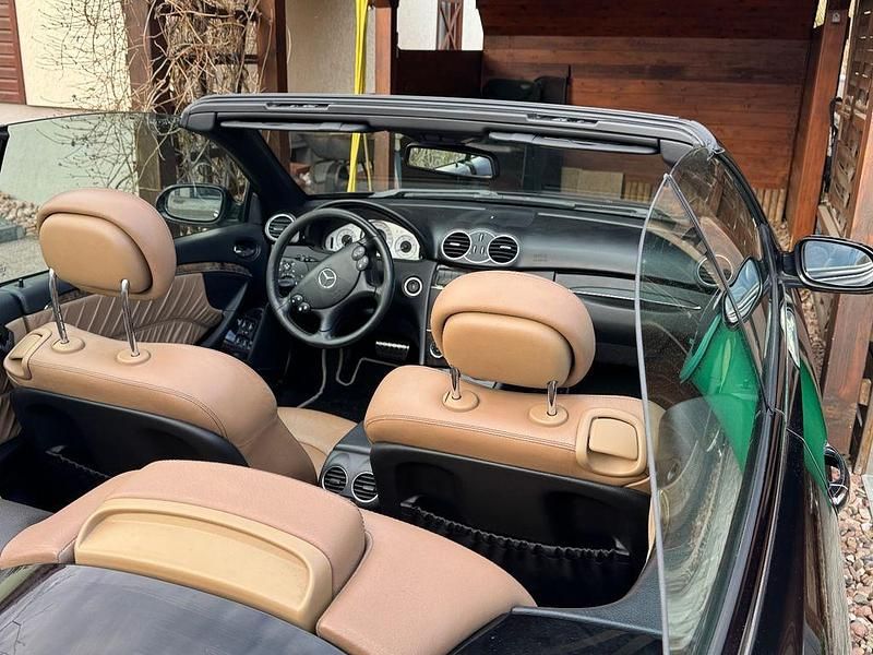Schwarz Gebraucht 2005 Mercedes CLK320 Avantgarde Cabrio | 9.900 € (Teuer) - Bild 1/4