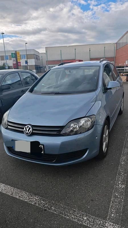 Grau Gebraucht 2012 VW Golf VII Comfortline Limousine | 6.399 € (Fairer Preis) - Bild 1/4
