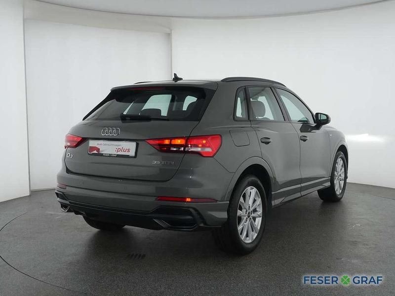 Gebraucht Audi Q3 Comfort 150 PS (110 kW) 2022 Chronosgrau metallic SUV