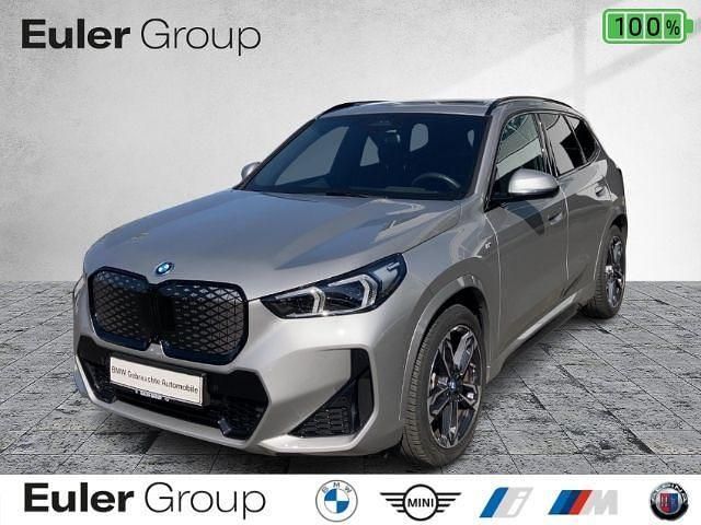 Spacesilber metallic Gebraucht 2024 BMW iX1 Performance SUV | 43.980 € (Etwas zu teuer) - Bild 1/4