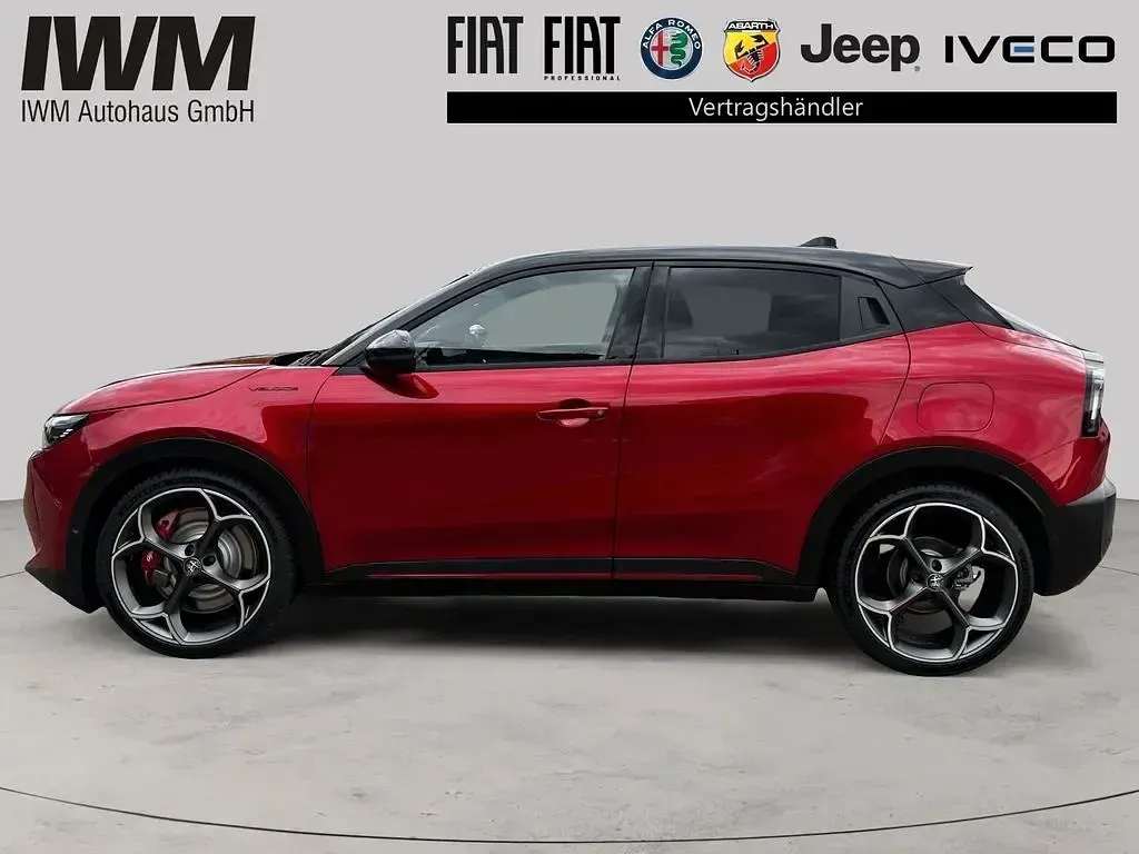 Neu Alfa Romeo Junior Veloce 206 kW (281 PS) 2026 Rot SUV