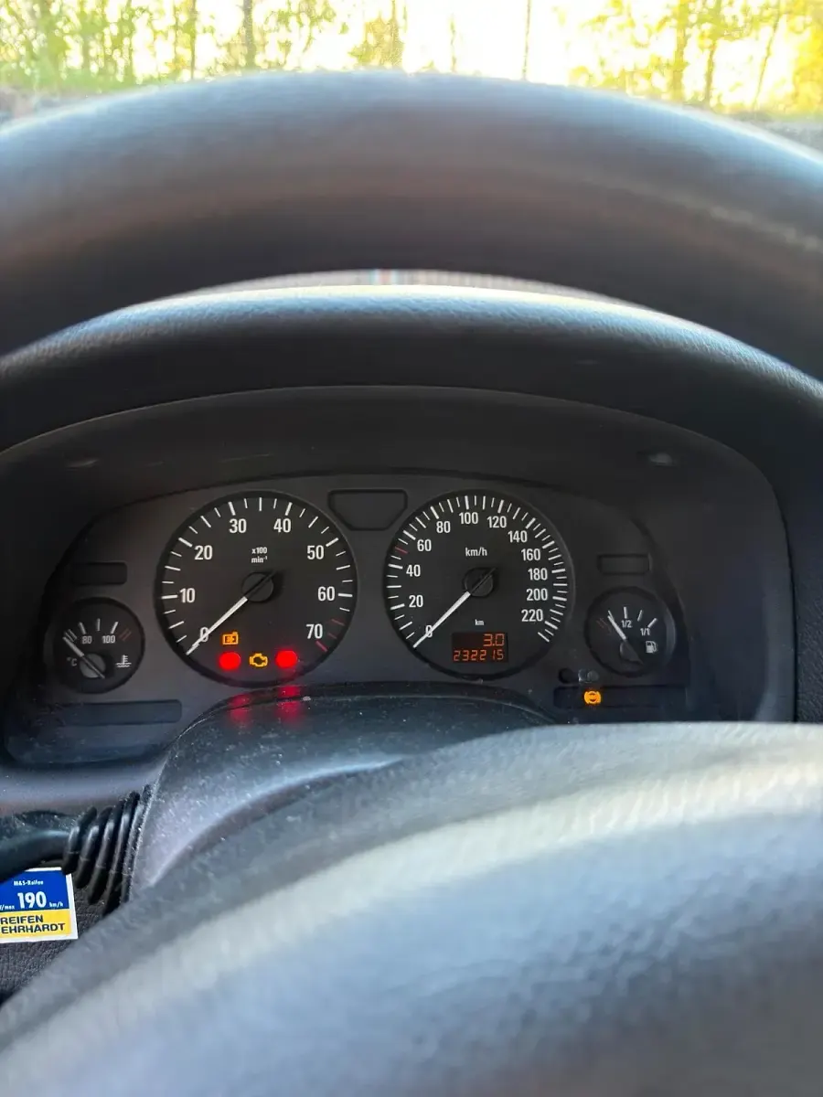 Second-hand Opel Astra 101 CP (74 kW) 2001 Argintiu Hatchback