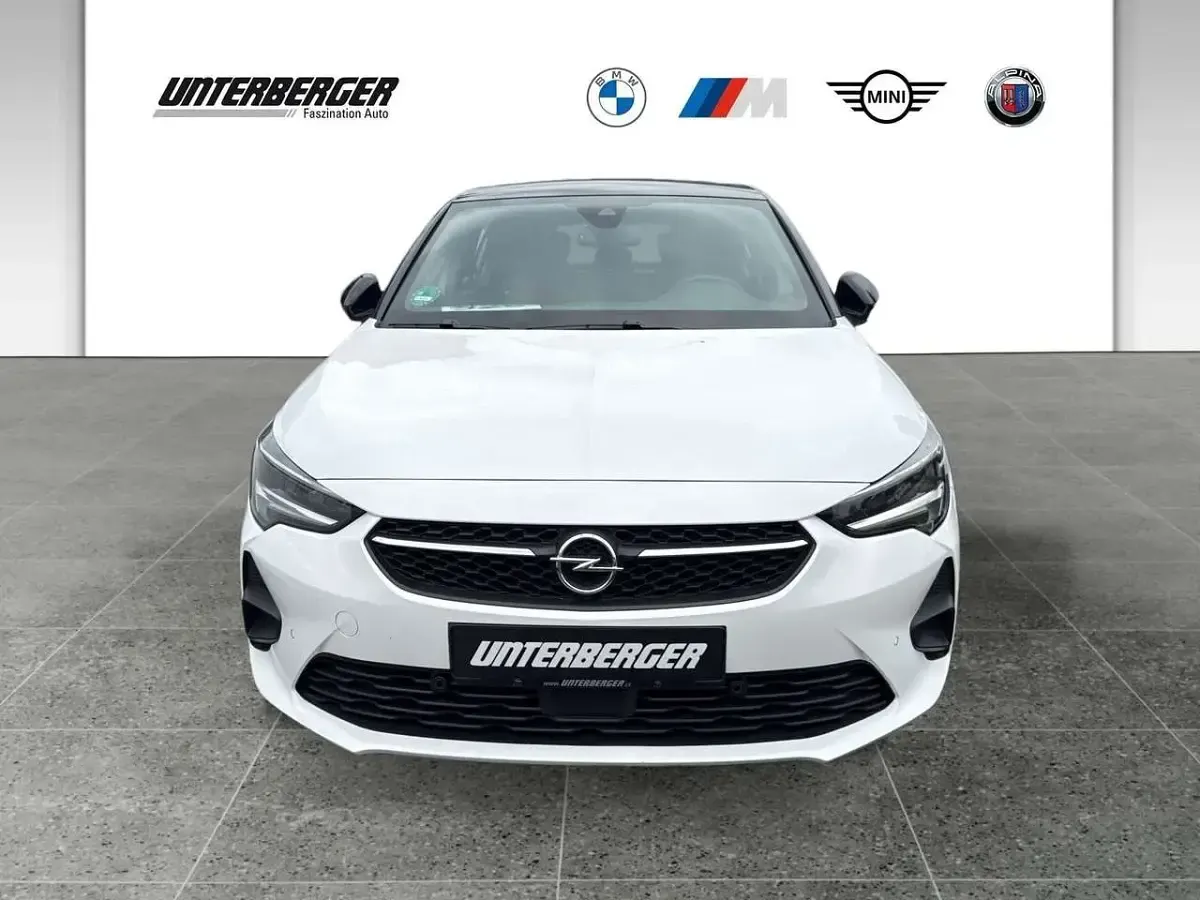 Gebraucht Opel Corsa-e GS Line 100 kW (136 PS) 2023 Lack weiss banquise/typ aussen Kleinwagen