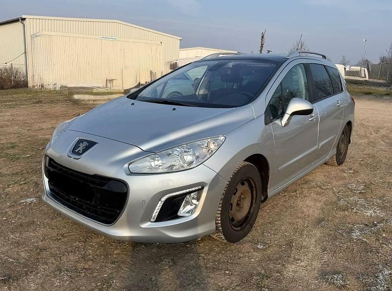Gebraucht Peugeot 308 SW Allure 111 PS (81 kW) 2012 Silber Kombi