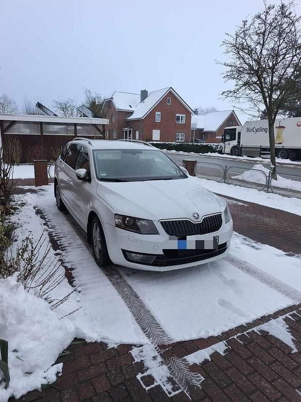 Gebraucht Skoda Octavia Style 150 PS (110 kW) 2016 Weiß Kleinwagen