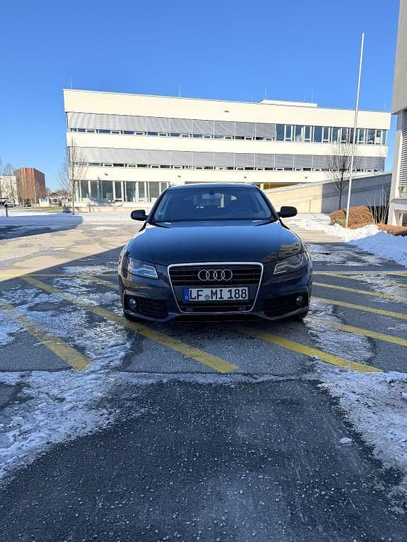 Gebraucht Audi A4 Ambiente 190 PS (139 kW) 2010 Grau Kombi