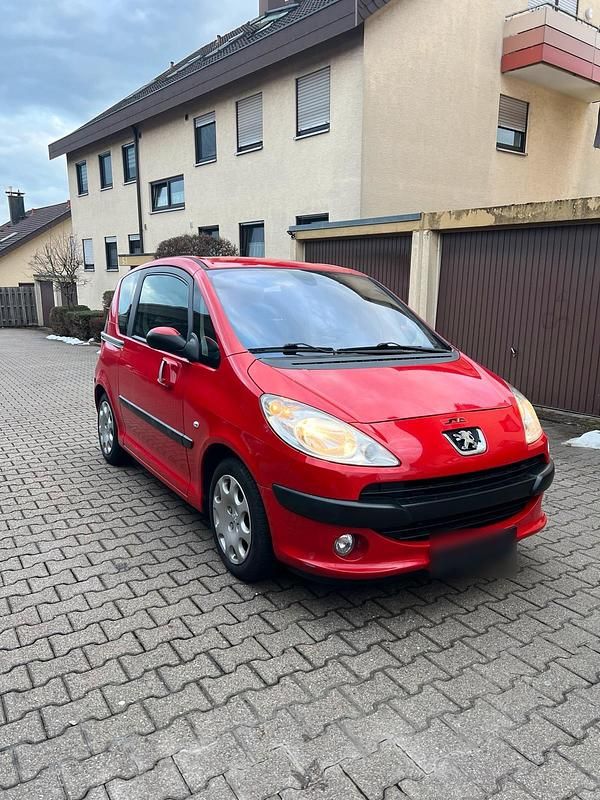 Gebraucht Peugeot 1007 88 PS (64 kW) 2007 Rot Van / Kleinbus