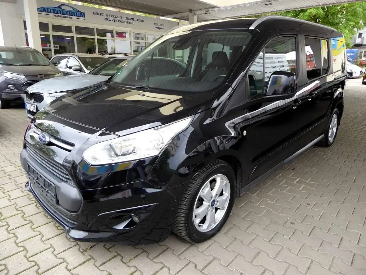 Gebraucht Ford Tourneo Titanium 120 PS (88 kW) 2016 Iridium schwarz mica Kombi