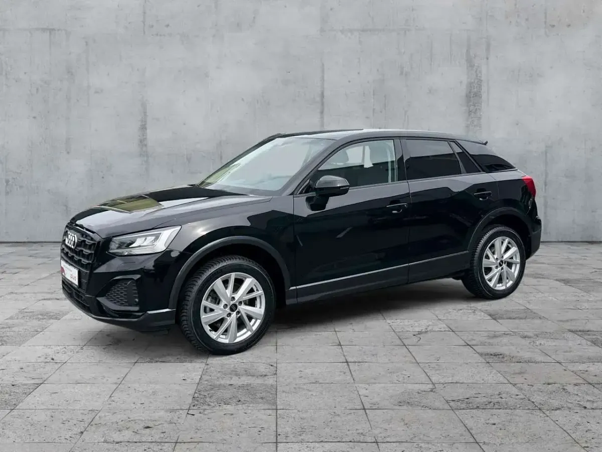 Gebraucht Audi Q2 Advanced 190 PS (139 kW) 2025 Mythosschwarz metallic SUV