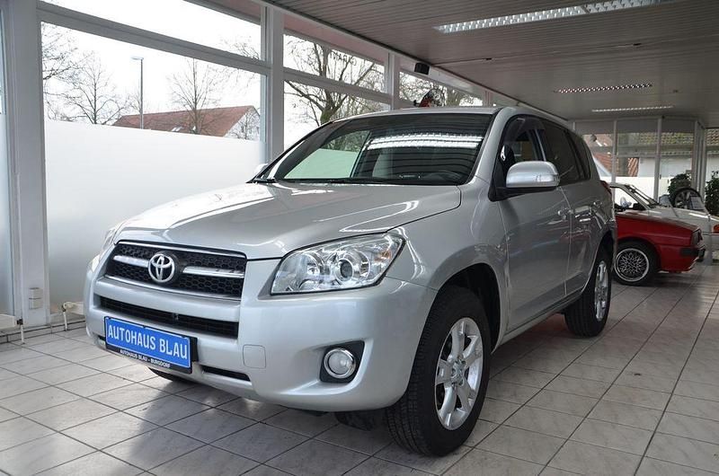 Silber Gebraucht 2009 Toyota RAV4 SUV | 10.990 € (Fairer Preis) - Bild 1/4