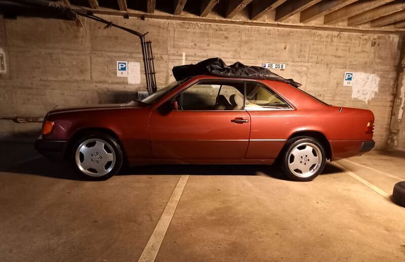 Rot Gebraucht 1990 Mercedes E300 Coupé | 12.500 € - Bild 1/4