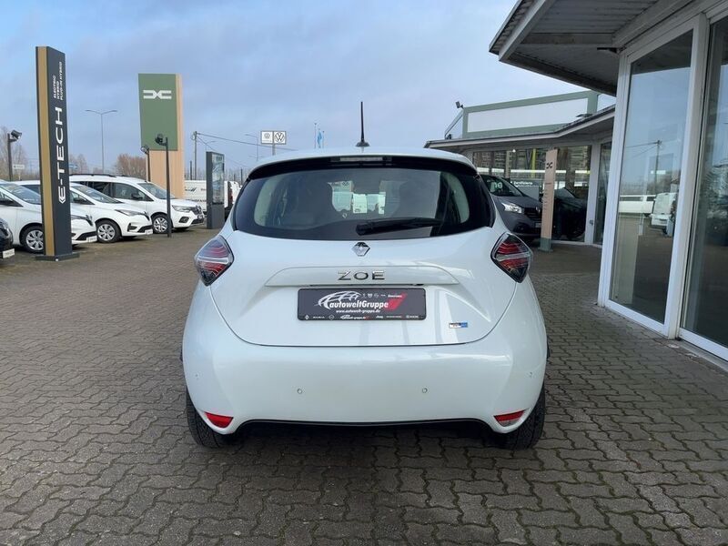 Gebraucht Renault Zoe Experience 80 kW (109 PS) 2021 Weiß Kleinwagen