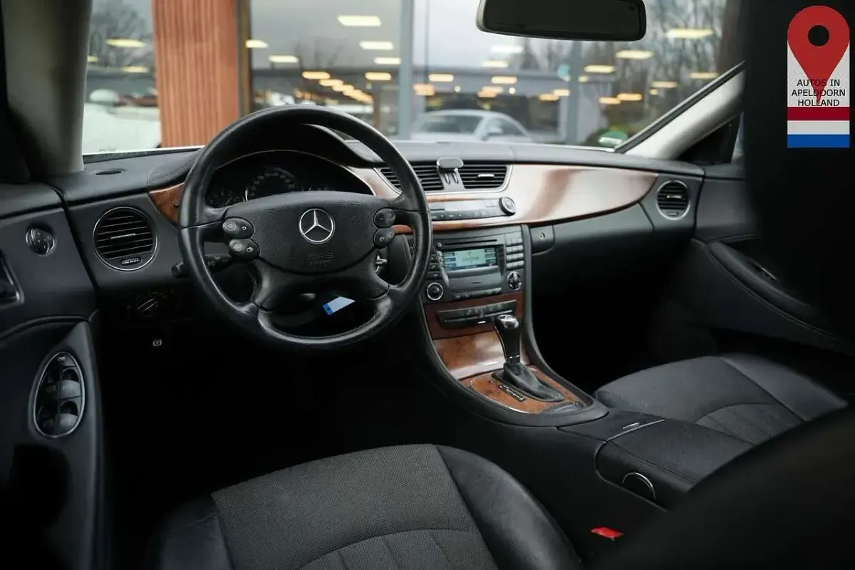 Gebraucht Mercedes CLS350 272 PS (200 kW) 2005 Iridium silver  metallic fini Limousine