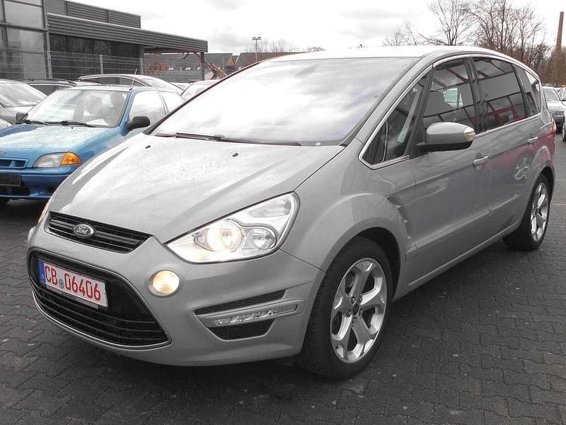 Gebraucht Ford S-MAX Titanium 239 PS (175 kW) 2012 Silber Van / Kleinbus