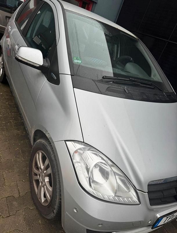 Gebraucht Mercedes A160 95 PS (69 kW) 2010 Silber Kleinwagen