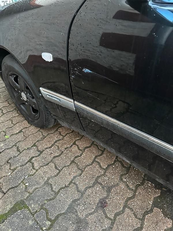Gebraucht Mercedes E240 170 PS (125 kW) 1999 Schwarz Limousine
