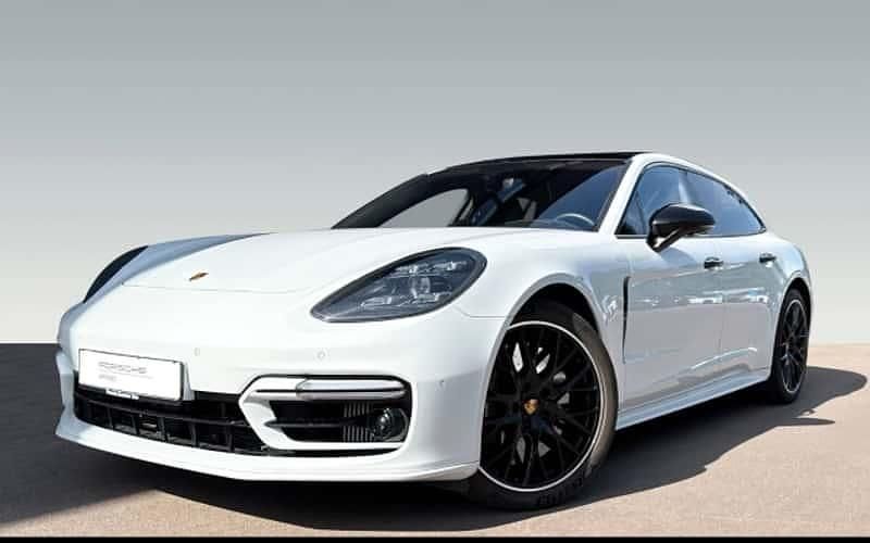 Carraraweißmetallic Gebraucht 2023 Porsche Panamera Turbo S Sport Turismo Limousine | 132.900 € (Etwas zu teuer) - Bild 1/4