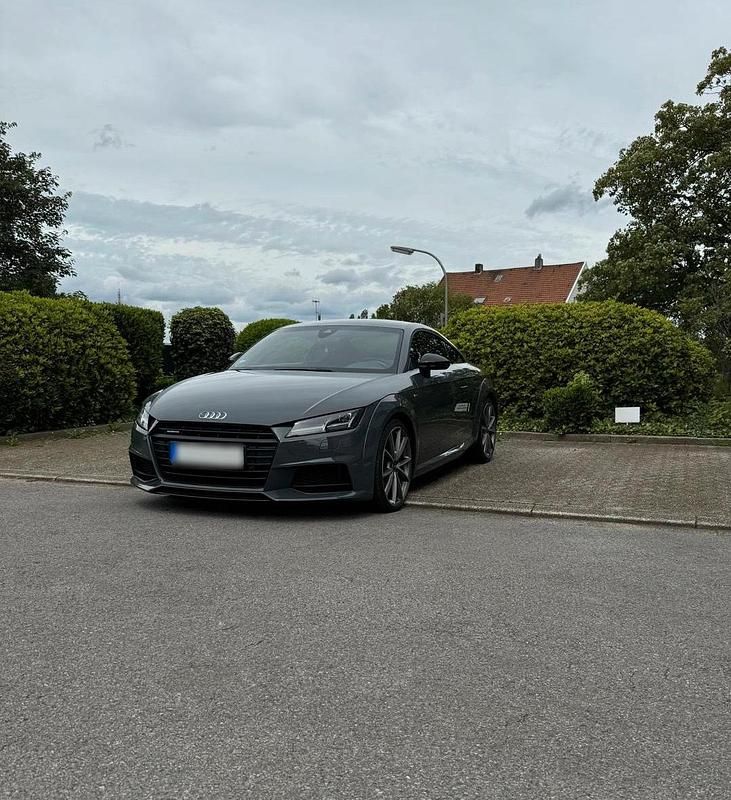 Gebraucht Audi TT S-Line 230 PS (169 kW) 2016 Grau Coupé