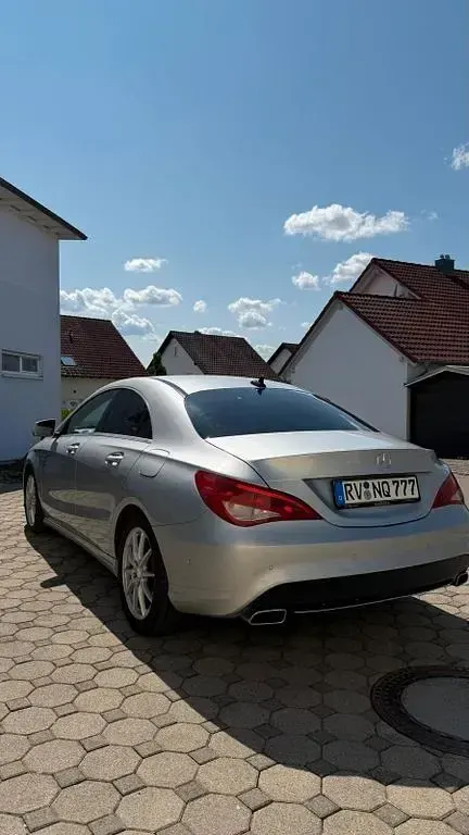 Gebraucht Mercedes CLA180 Urban 122 PS (89 kW) 2016 Silber Coupé