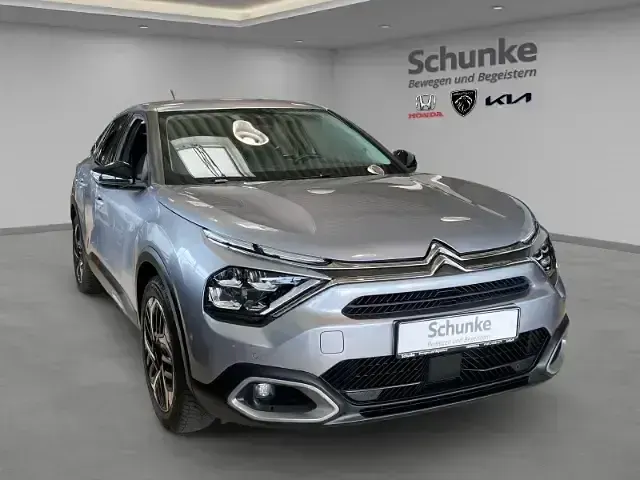 Gebraucht Citroën C4 Shine 131 PS (96 kW) 2022 Grau Limousine