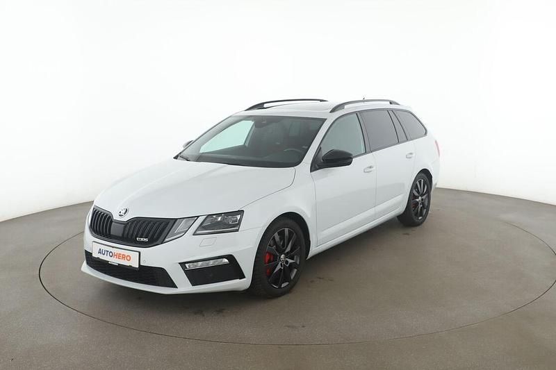 Weiß Gebraucht 2020 Skoda Octavia RS Kombi | 22.700 € (Fairer Preis) - Bild 1/3