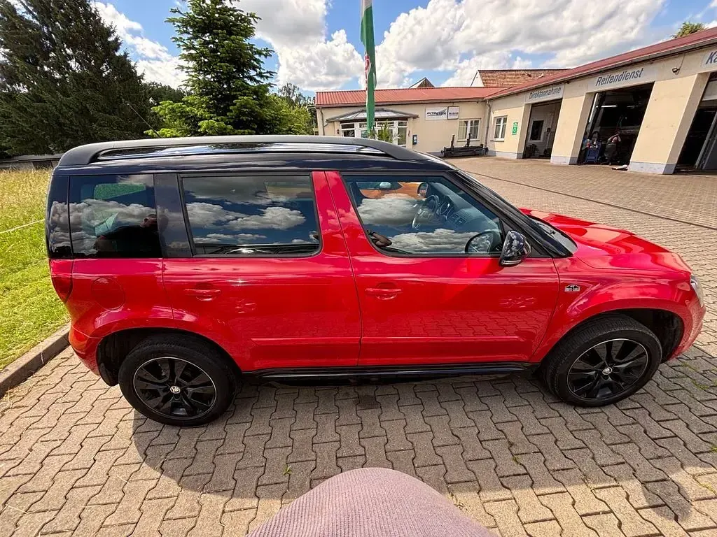 Gebraucht Skoda Yeti Monte Carlo 140 PS (102 kW) 2014 Rot SUV