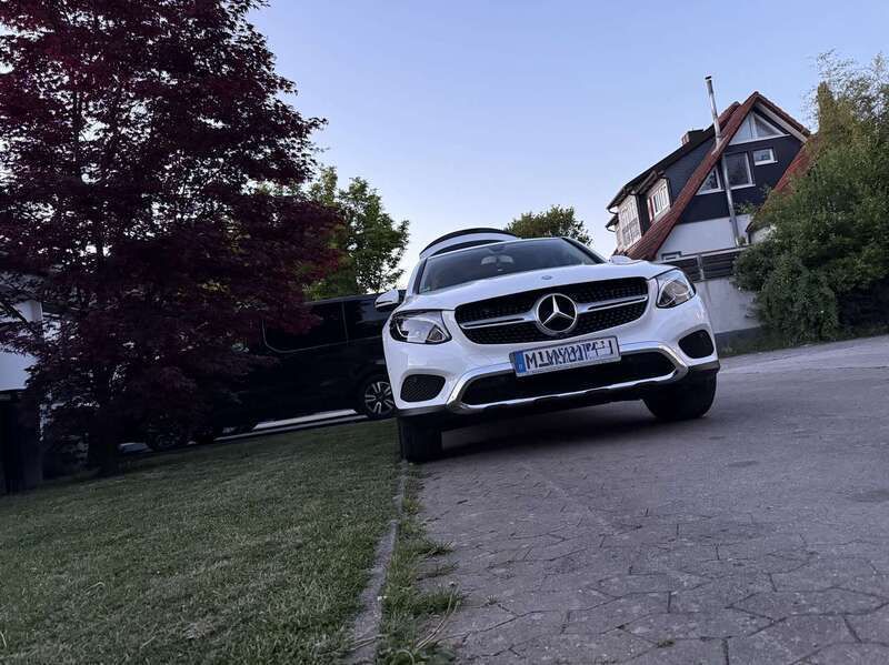 Gebraucht 2017 Mercedes GLC250 Coupé | 29.000 € (Superpreis) - Bild 1/4