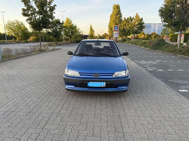 Blau Gebraucht 1997 Peugeot 306 Kleinwagen | 1.050 € - Bild 1/4
