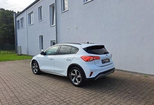 Gebraucht Ford Focus Active 125 PS (91 kW) 2019 Weiß Limousine