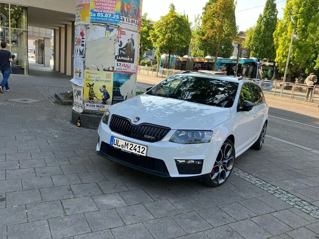 Gebraucht Skoda Octavia RS 184 PS (135 kW) 2014 Weiß Kombi
