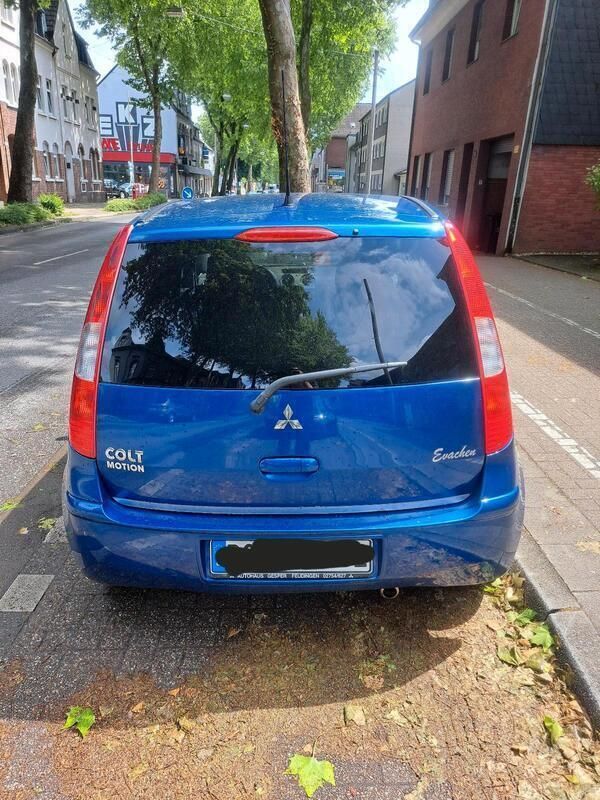 Blau Gebraucht 2006 Mitsubishi Colt Limousine | 1.280 € - Bild 1/4