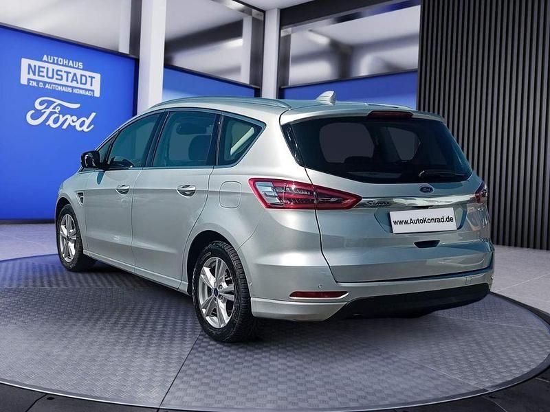 Gebraucht Ford S-MAX Titanium 150 PS (110 kW) 2022 Polarsilber metallic Van / Kleinbus