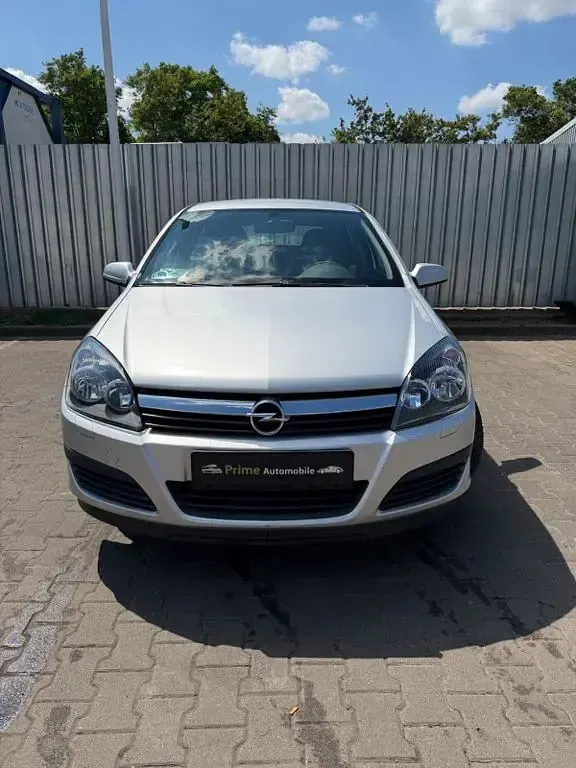 Gebraucht Opel Astra 90 PS (66 kW) 2006 Silber Limousine