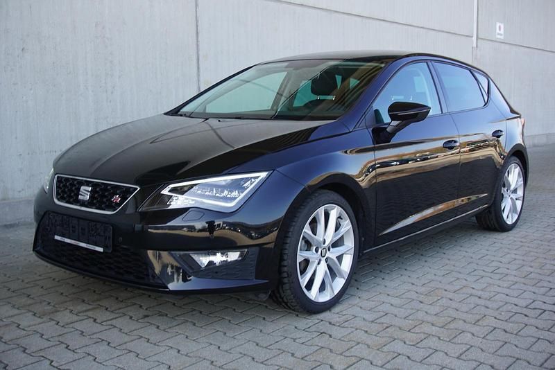 Gebraucht Seat Leon FR 125 PS (91 kW) 2017 Mitternachtsschwarz