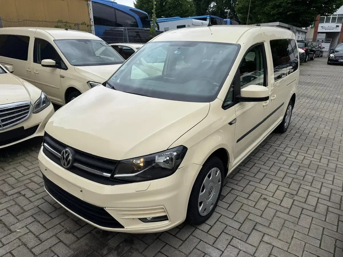 Gebraucht VW Caddy Maxi 102 PS (75 kW) 2016 Beige Van / Kleinbus