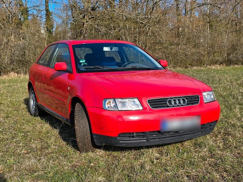 Gebraucht Audi A3 125 PS (91 kW) 1997 Rot Kleinwagen