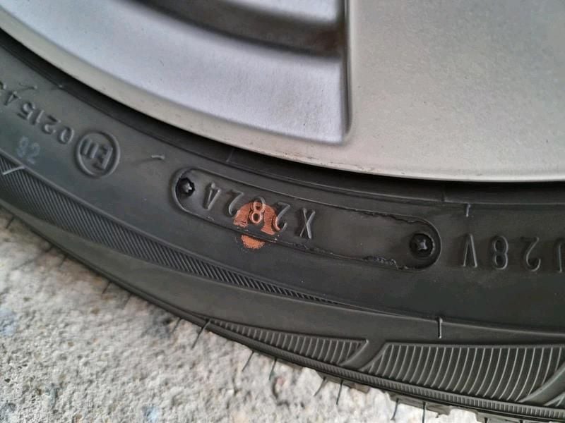 Gebraucht Nissan Pixo 68 PS (50 kW) 2009 Rot Kleinwagen