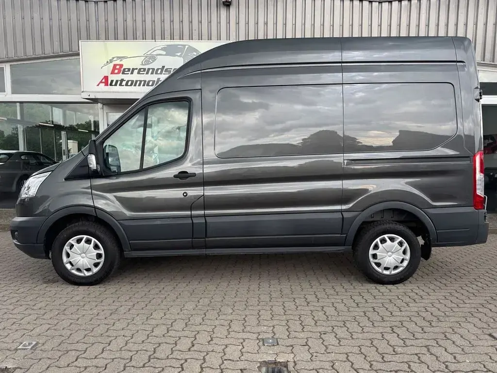 Gebraucht Ford Transit Trend 170 PS (125 kW) 2017 Grau Van / Kleinbus