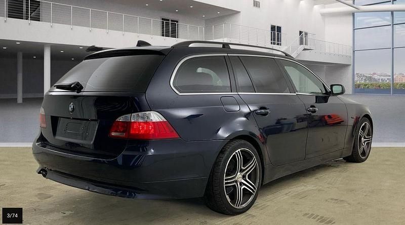 Gebraucht BMW 525 Advantage 177 PS (130 kW) 2005 Blau Kombi