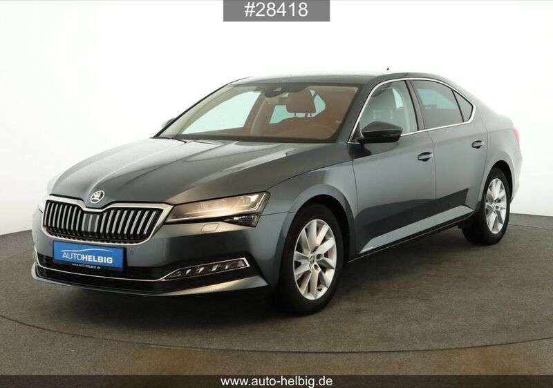 Grau Gebraucht 2020 Skoda Superb Style Limousine | 20.690 € (Superpreis) - Bild 1/4